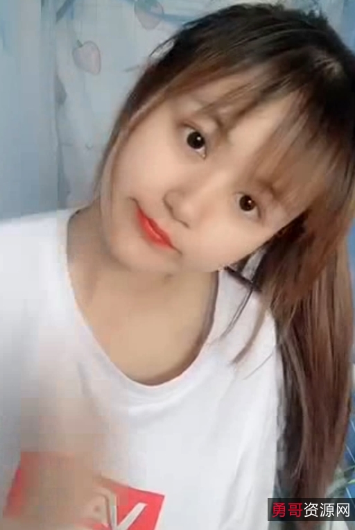 大四妹子：宿舍内珍藏12v4.16g视频，百度收藏彰显神秘身份