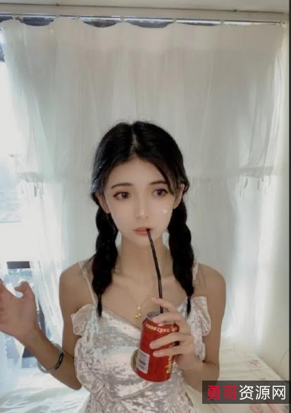 斗鱼网红美女主播狗头妹子精选合集，1.6G视频珍藏，浮力姬的私密新作