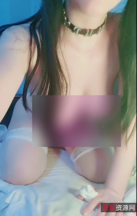 重磅粉嫩少萝18岁一线天视频，上下篇共438g，百度盘资源