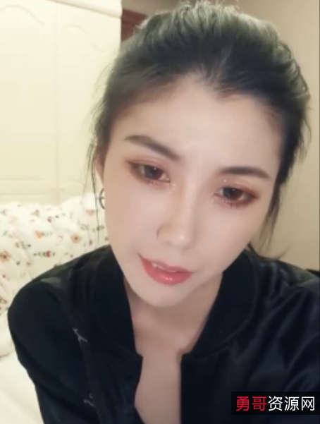 卡哇伊主播cccllll首秀1V2G精彩表现,百度云下载,不容错过!