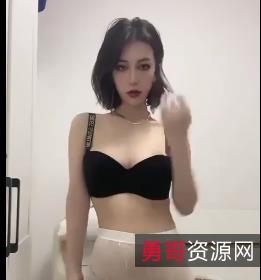 周舟自拍泄密，超火爆资源，人美声甜，迷人舞蹈，福利姬