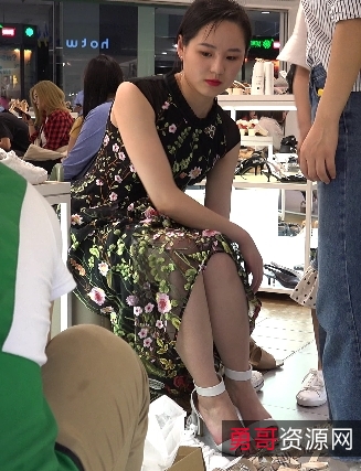 小明街拍试鞋合集：百度云资源17.6g大容量视频