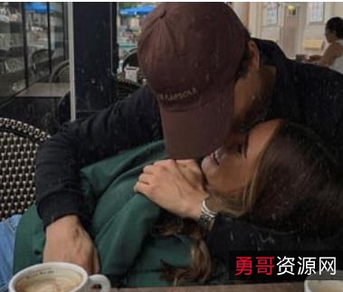 欧美风格火爆情侣档TheKinkyCouple大胆分享尺度内容合集[9V2.6G]，口味重味入门，山峰器魅力尽显！