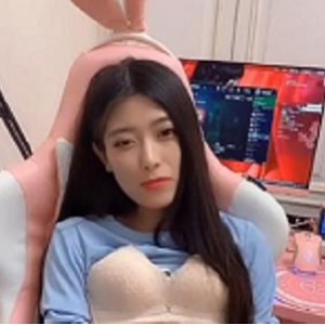 泄露视频抖音月月大小姐1部11M太劲爆