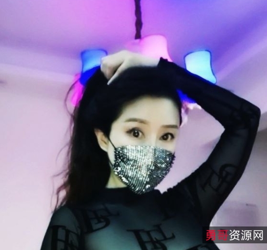 红·灯·区御姐优优私房片108部4.68G珍藏版