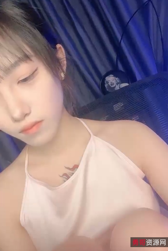 百度清纯长相纹满背18吖热舞视频合集24部20.5G，全方位展示