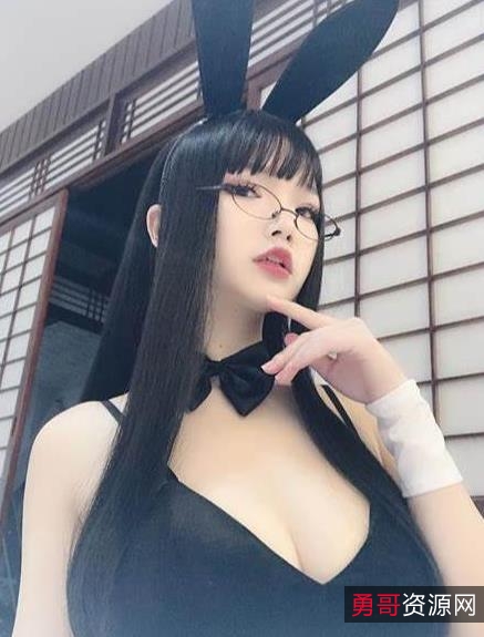 抖音雪晴嘟嘟御萝双俢合集23G暗纹旗袍看点十足