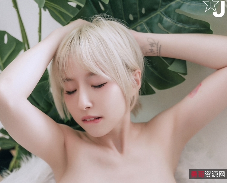 火辣黎菲儿JVID作品集36套17.9g