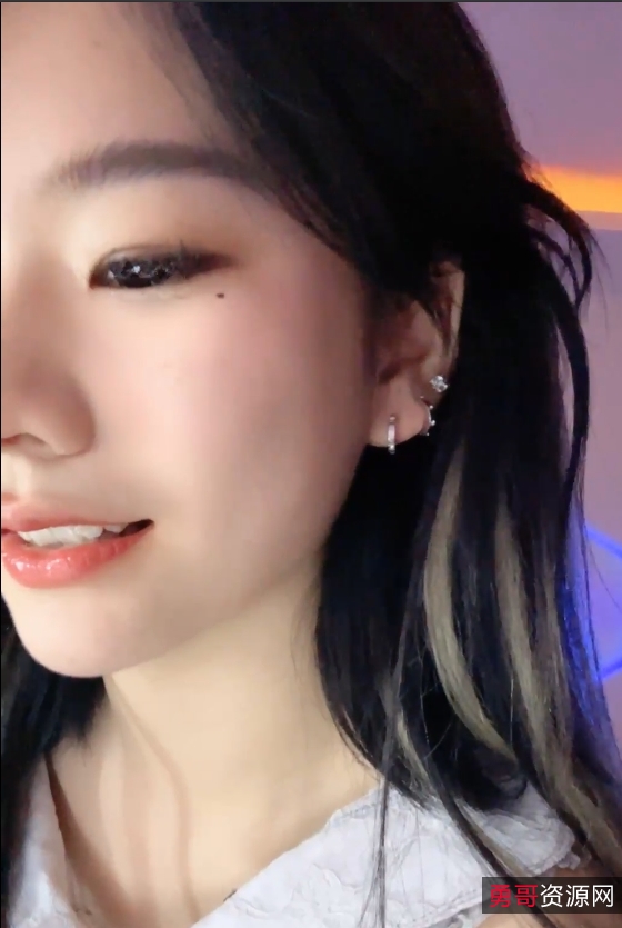 琪琪半糖热舞私房52部5.1G优质珍藏