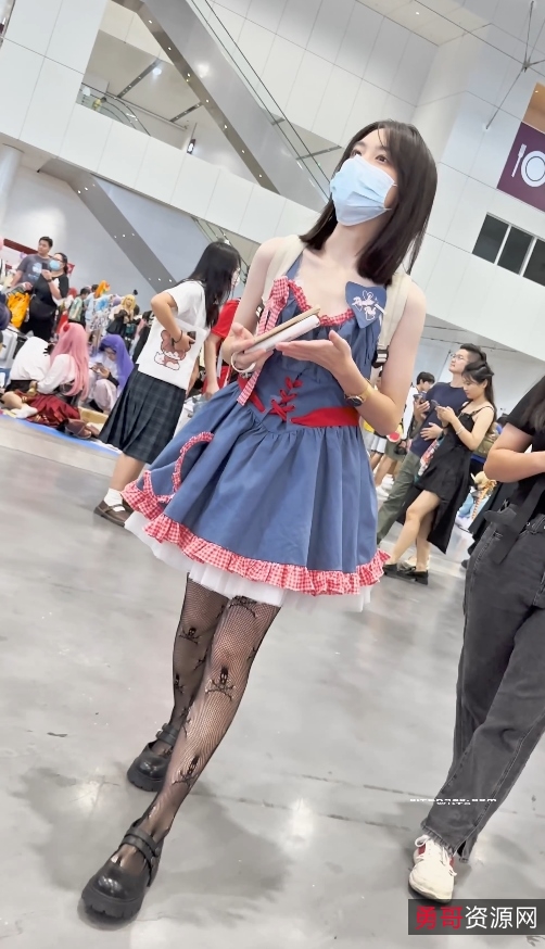 肉丝少妇KFC三部丝袜短片394MB粉透诱惑