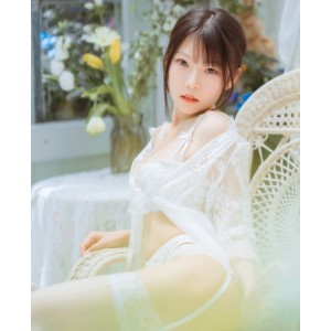 喵露露pikcos合集67.3G53部太丰满