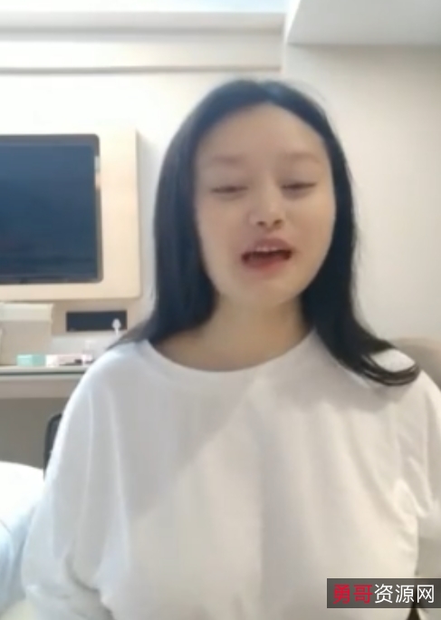 抖音小毒甜野外直播8部7.4G超火辣