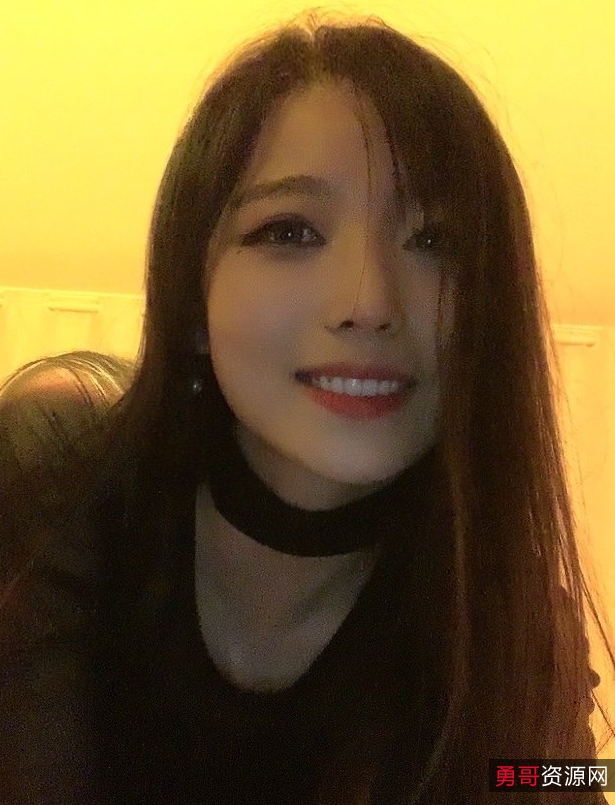 微博六花私密视频137部3.66G汁水横流