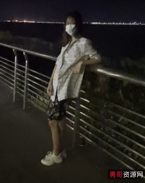 小小星户外大胆展示9部9G推特网红丰腴资源合集