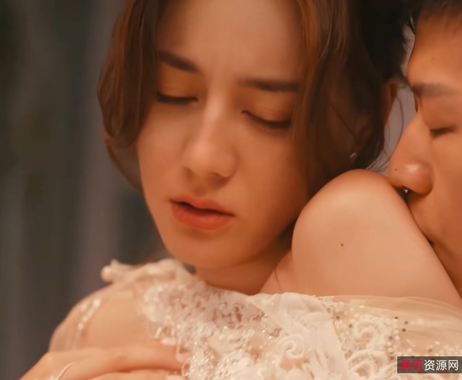 抖音迪丽热巴洞房夜88部1.1G感觉合集