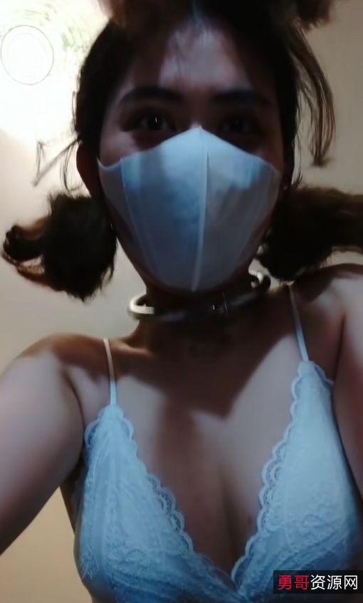 奶咪有尺度自娱合集46部6.99G复古肉丝楼梯神作