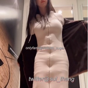 网盘sugar伪娘露脸诱人视频1部500MB