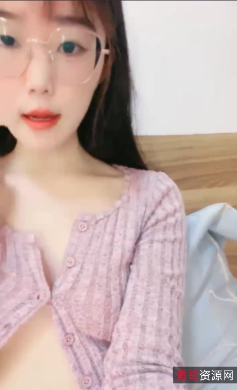 火箭眼镜反差婊推特合集118部47G爆辣辣